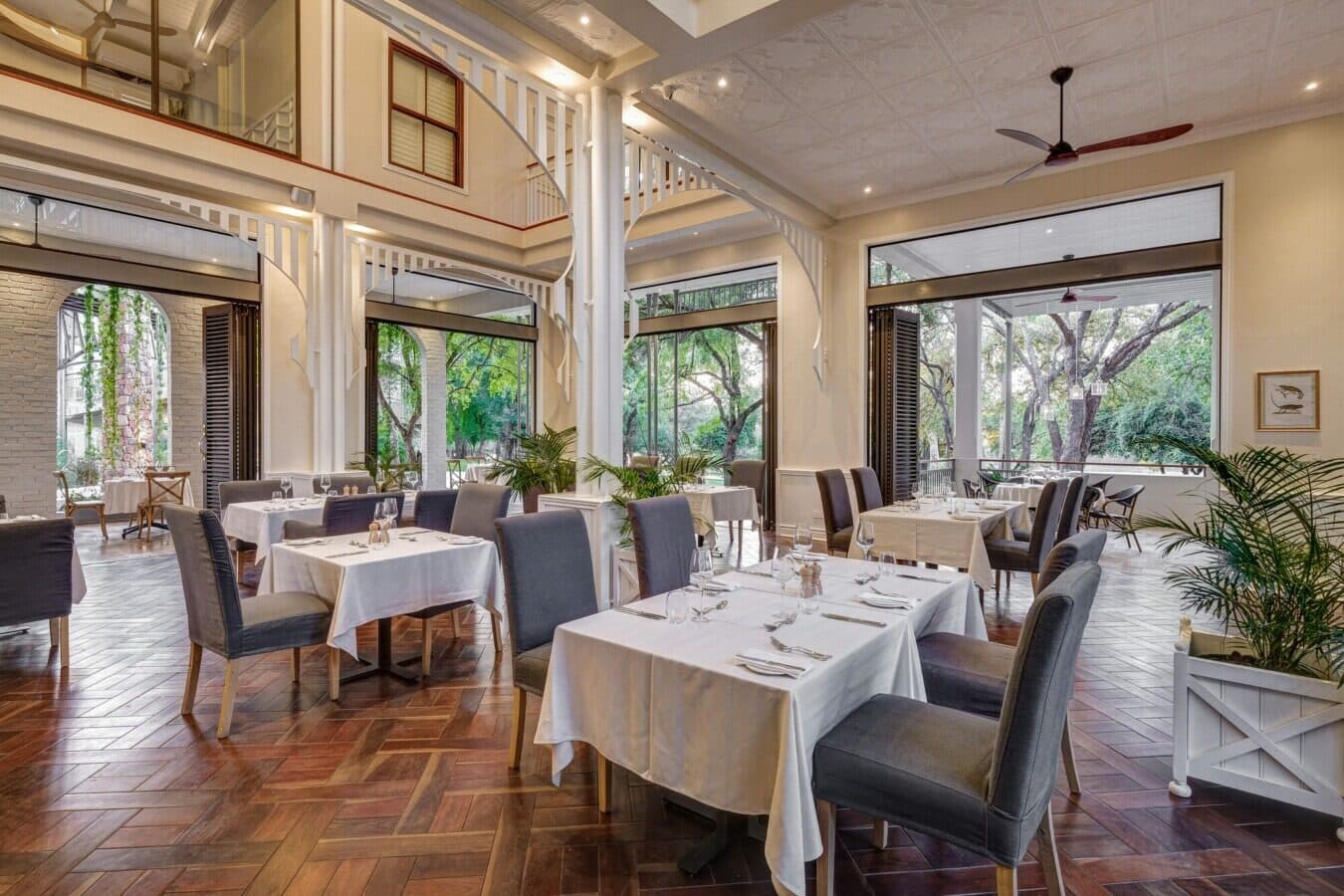 Palm River Hotel gallery image 2
